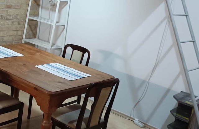 Coolors, quiet, relax.