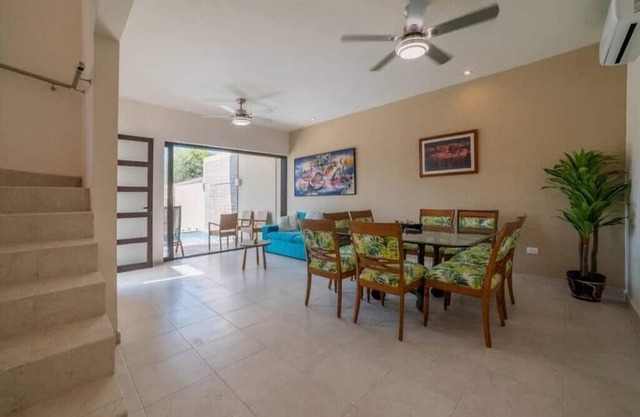 Hermosa Villa Tropical, familiar a pasos de playa