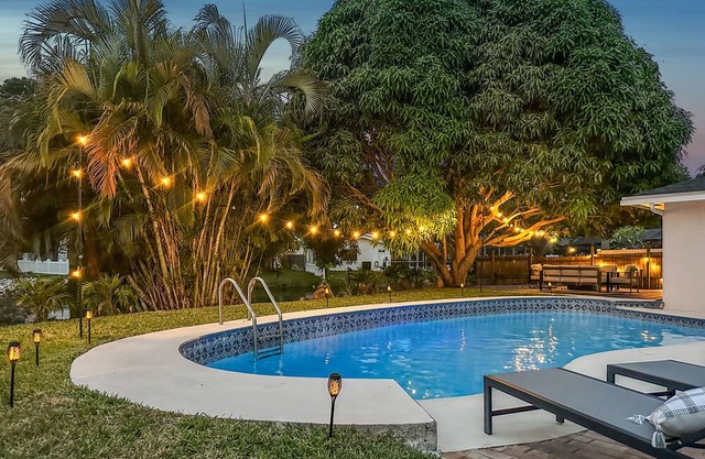 Entire Home In St Petersburg FL Full Of Amenities