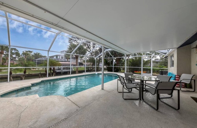 2 Bedroom House 728747 by Houzlet