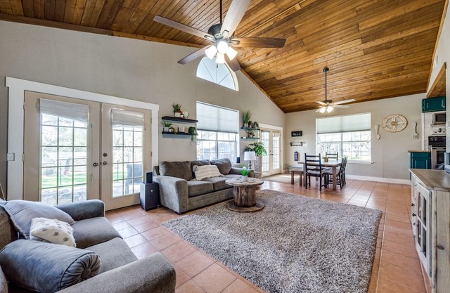 Charming Guesthouse-Centrally Located