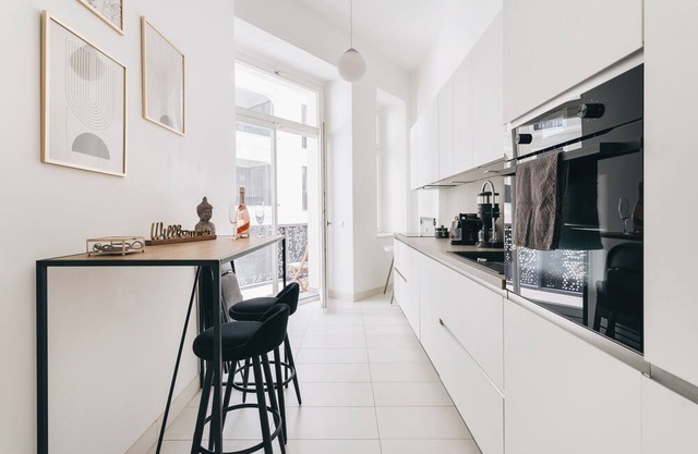 Tip! Neues und Geräumiges Apartment Direkt im Stadtzentrum für bis zu 6 Personen