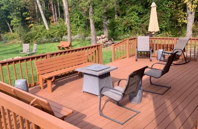 Peaceful Cabin on acres w/ pond by Chautauqua Lake. Hike, fish, ski, & boating!