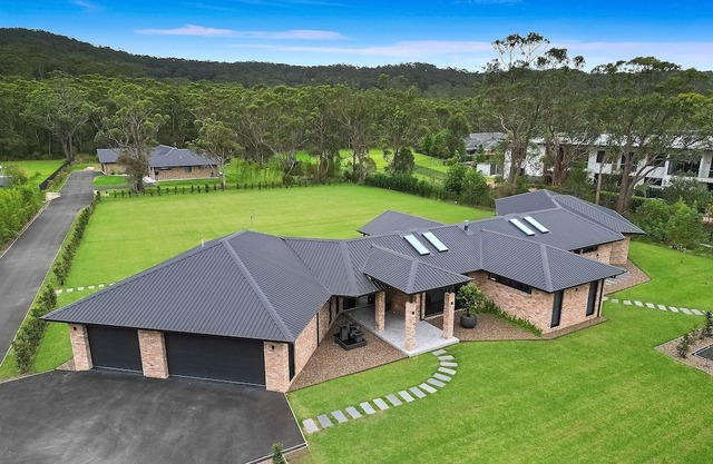 Architectural designed coastal acreage