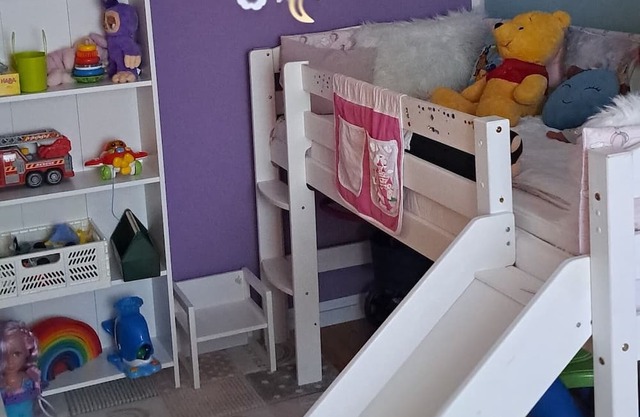 Gemütliche Wohnung für Familien nur 15 Minuten vom Berliner Tierpark Entfernt