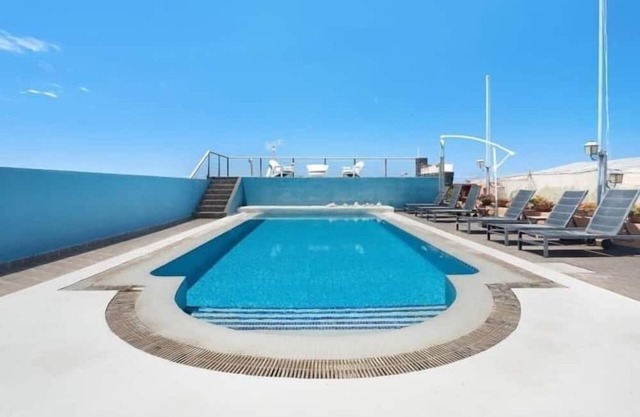 House for couples with communal pool