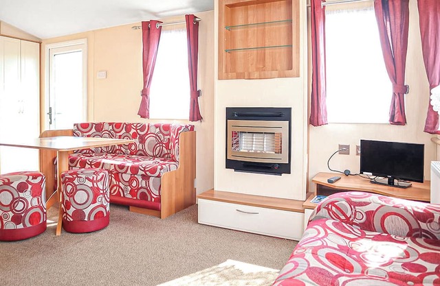 Silver 6 Caravan (Pet)