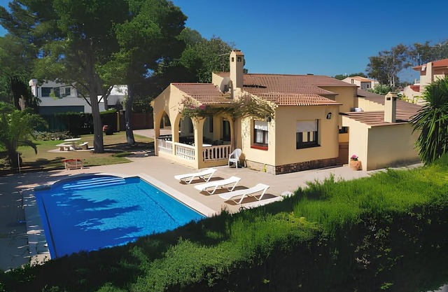Holiday house L'Ametlla de Mar for 1 - 10 persons with 4 bedrooms - Holiday home