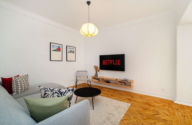 Bright Modern Apartment in the Heart of Alvalade