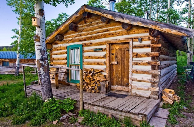 Rural Cabin Rental in Secluded Mountain Area in North Central Colorado