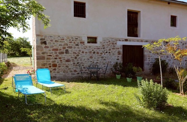 Combefa - TONNAC - Gîte