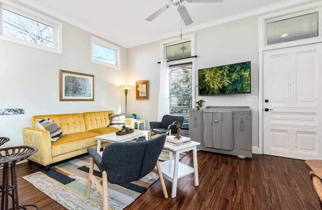 Cozy 1BR Cottage Near DT Farmers Market & Baylor