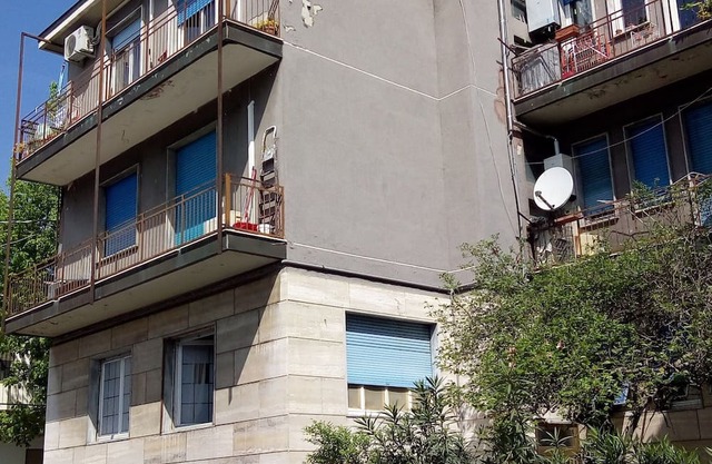 Spacious two-bedroom apartment. 750 meters from Linate Airport.