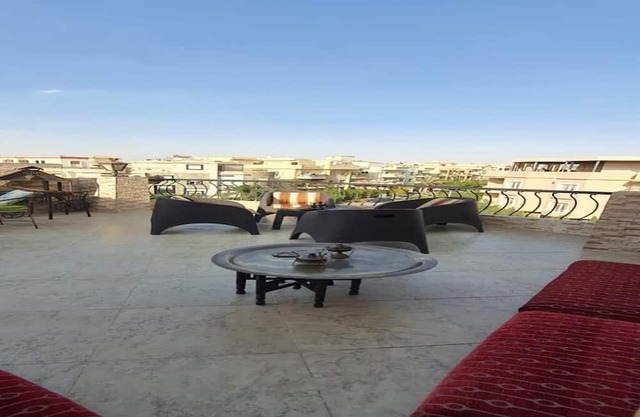 Charming Roof in New Cairo -3 Bedrooms – 1 Min from 90th Street, Air-Conditioned