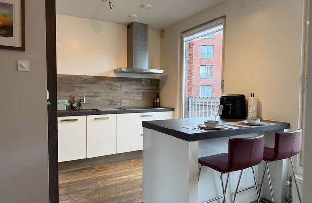 Spacious Family Home and Free Parking in Eindhoven