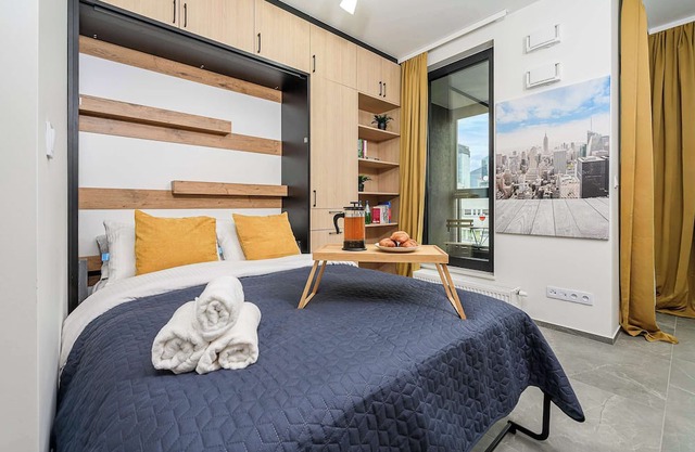 15th Floor Apartment in Warsaw Center