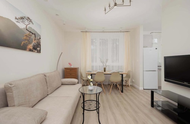 Kameralna 3 | Warsaw | Beige Apartment | Remote Work