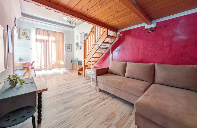 Rynek Wrocław Apartment with Mezzanine