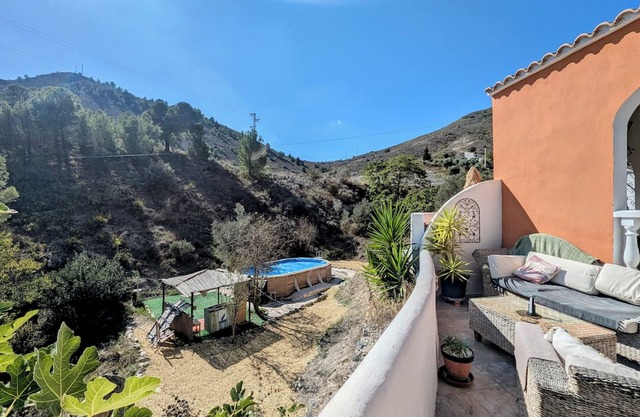 Charming 4-bedroom Farmhouse in the Serene Andalusian Mountains of Oria