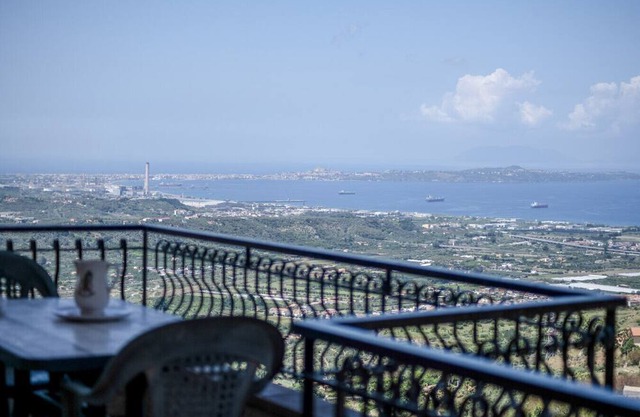 The Templar's Refuge - Knight Apartment