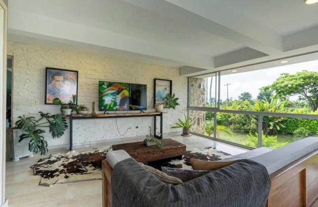 Ideal house to relax with the family or to celebrate special events.