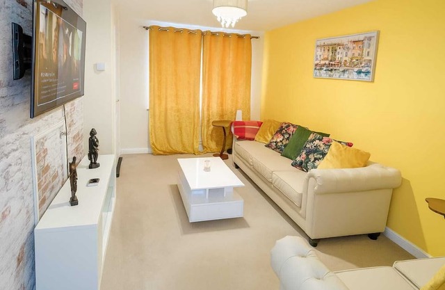 Rosengelyn Apartment - More Than A Stay, A memory.