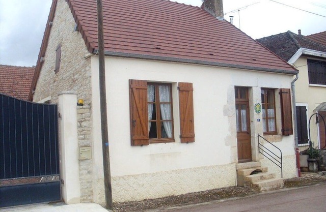 Le Village - POLISOT