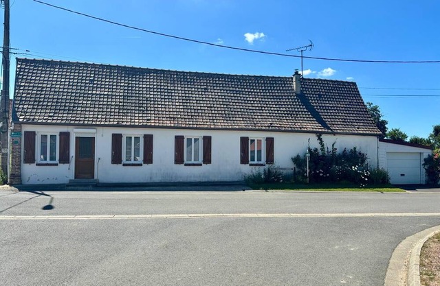 Country House 'La Rose De Forest-l'Abbaye' with Private Garden and Wi-Fi