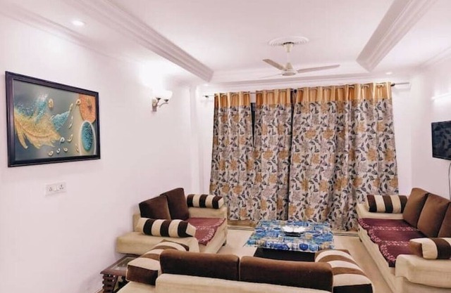 1BR-GK 2 near Market-HostMyStay