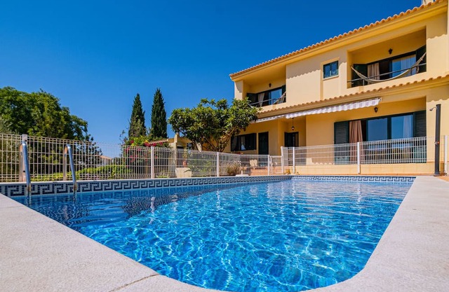 Villa Caliços By Dreamplaces