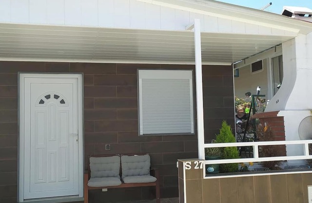 2-bedr. house in camping site-Parque Verde near Arrábida and Sesimbra