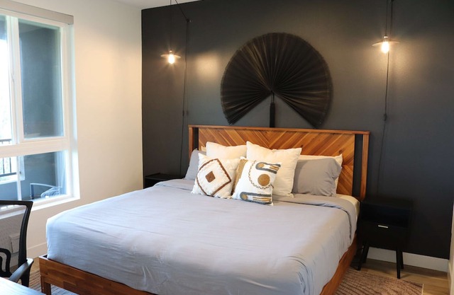 Bright&Cozy Getaway W/Pool Parking near Disneyland