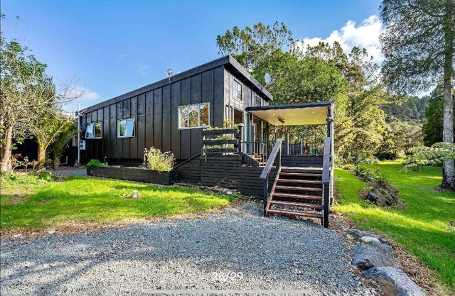 Tranquil space with sounds of stream and native bird life.