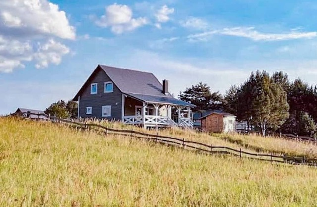 3 bedroom awesome home in Jasien