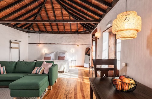 Tango - Finca El Ingeniero by Huskalia