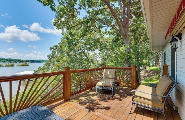 Ozarks Waterfront Home w/Dock & Marina Access