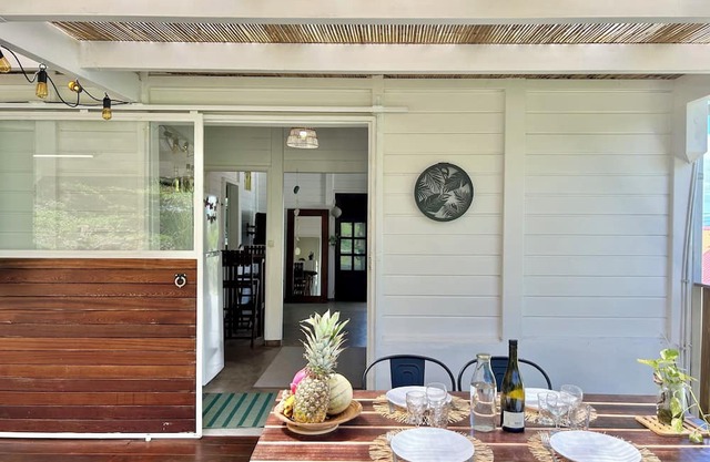 Casita, country villa, large covered pergola and garden!