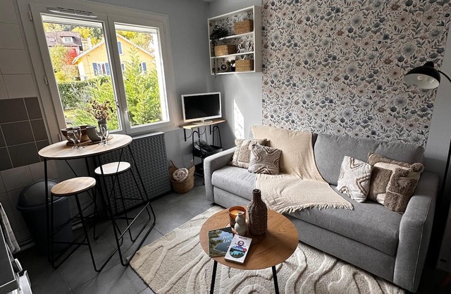 La chambre de Sophie Studio with garage in quiet location near town center