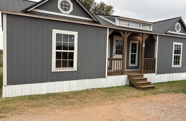2 bedroom mini cabin