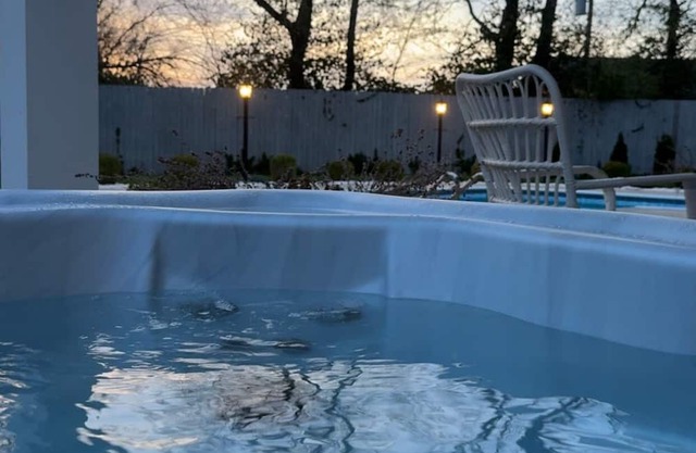 Peaceful Home Private Pool Conveniently located!