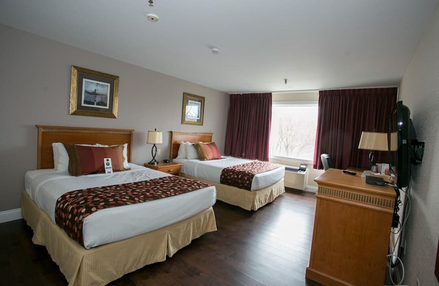 2 Queen Bed – Room 3 - Hearthstone Inn Boutique Hotel Halifax – Dartmouth