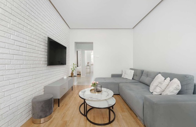 Prosta 12 Wrocław | Elegant Apartment in Center with Desk and Air Conditioned Li