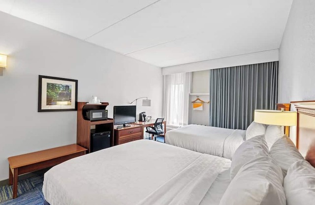 4 Rooms with Free Continental Breakfast and Pool Near Hiking at Lehigh Parkway