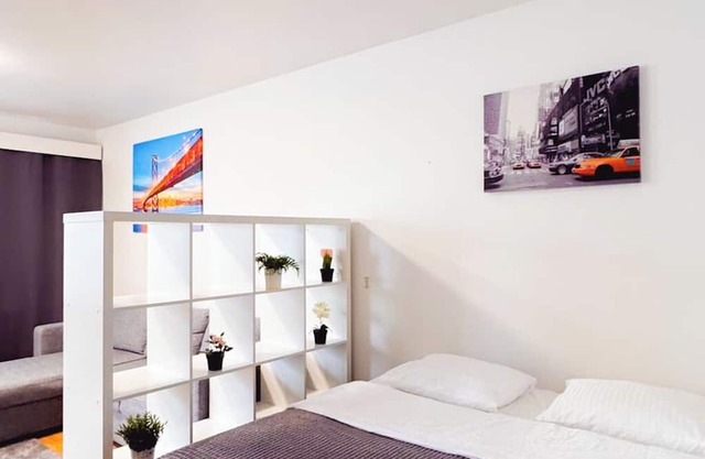 City center 3-room apartment, Parking