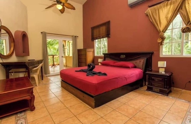 Fabulous 3-bedroom house with AC in Bocas del Toro