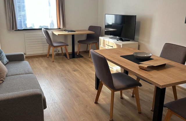 Apartment with ski-storage, parking