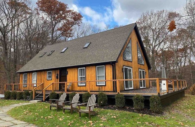 Lakeside House with Waterfront Golf and Ski