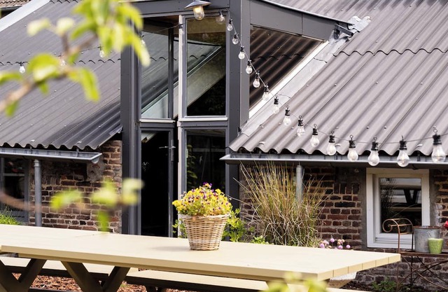 Attractive and luxurious farmhouse for groups! A 5-minute drive from the heart of Maastricht