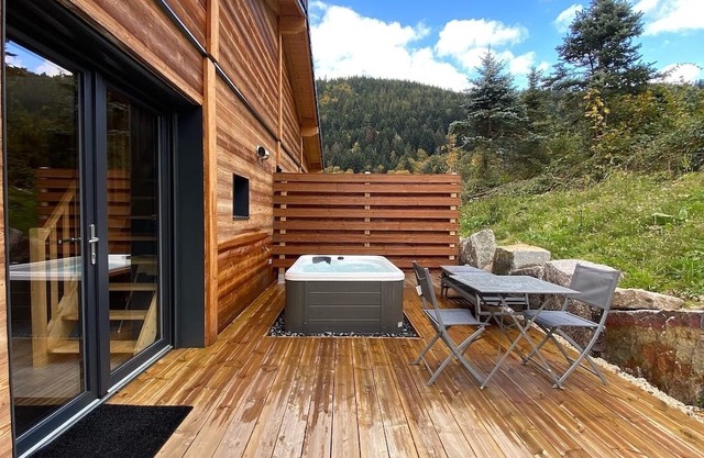 Chalets Perce Neige & Jacuzzi privatif