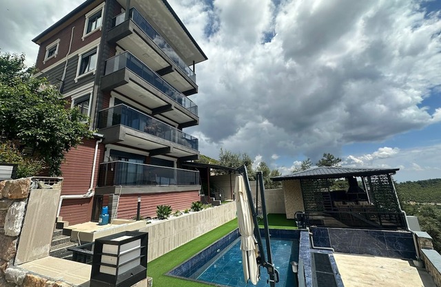 Apartment with Breathtaking Sea, Mountain & Pool Views – Geyikbayırı/Antalya